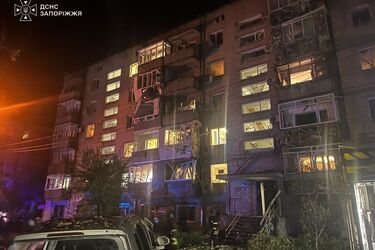 Російська армія атакувала Запоріжжя КАБами: є загиблий, пʼятеро поранених (фото)