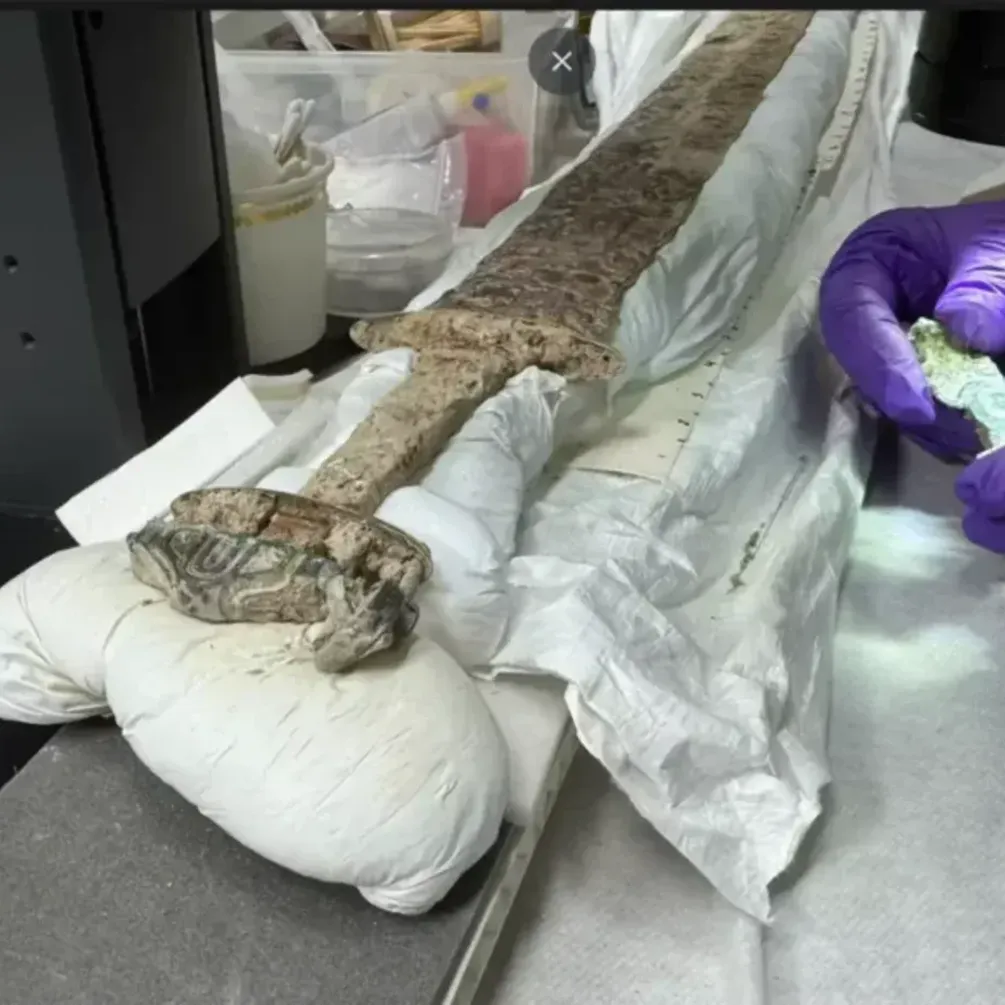 В Англії знайшли рунічний меч віком 1500 років (фото)