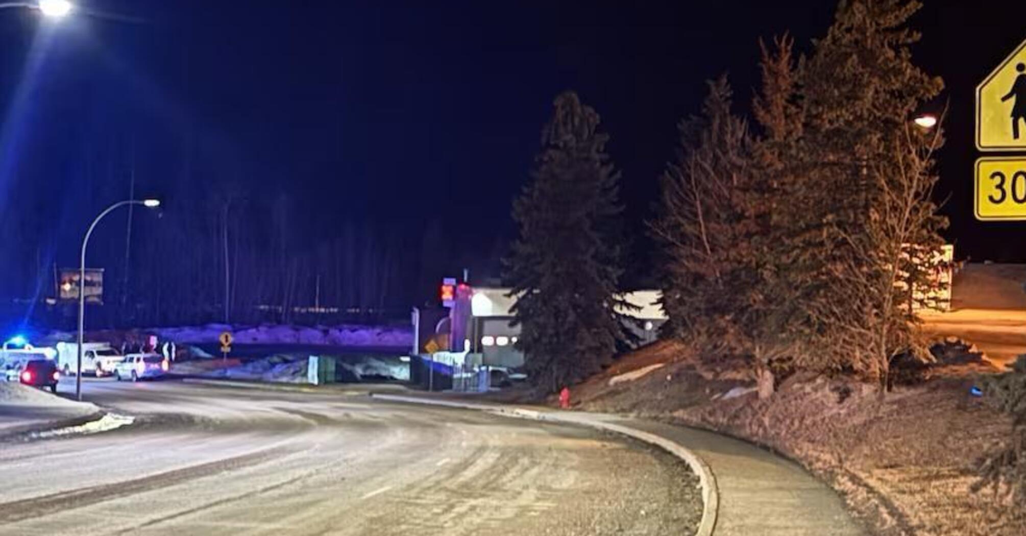Жінка влаштувала стрілянину в школі у Канаді: загинуло 10 людей (фото, відео)  
