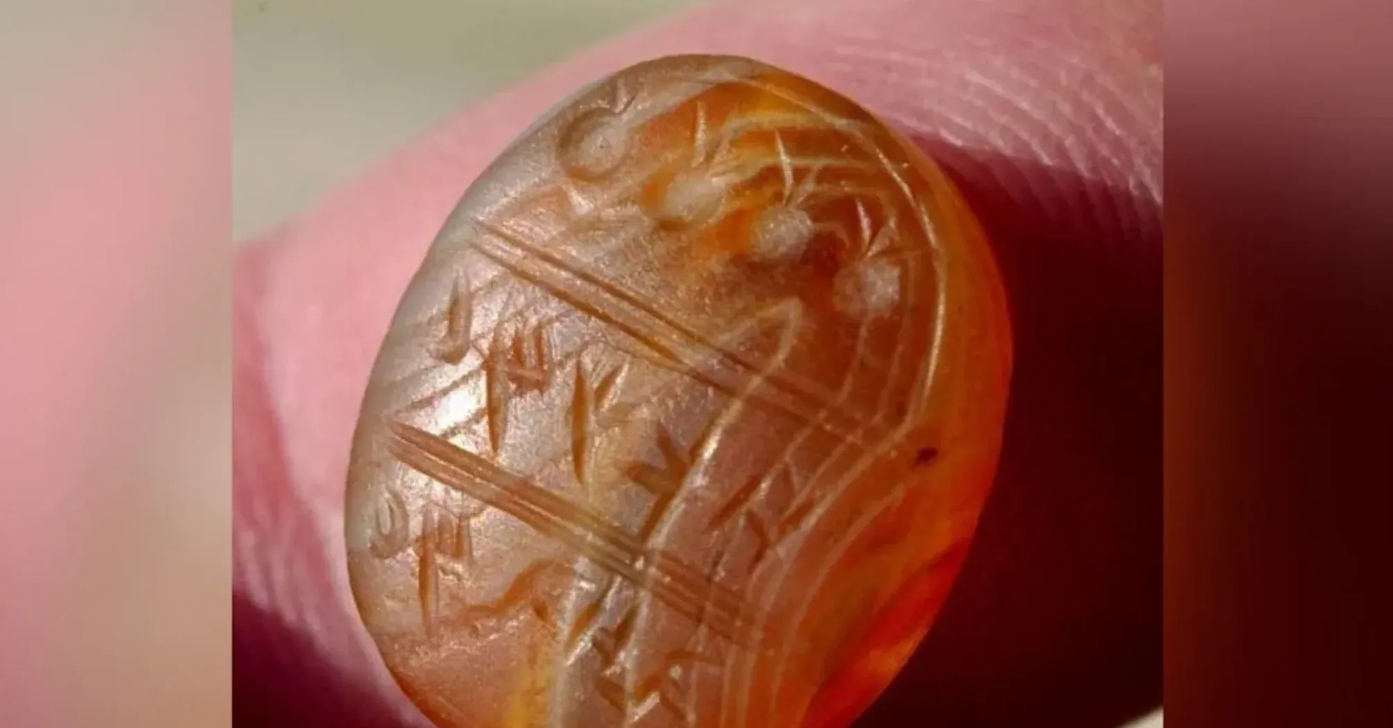 В Израиле нашли древнюю печать 2700 лет: чем уникальна (фото)