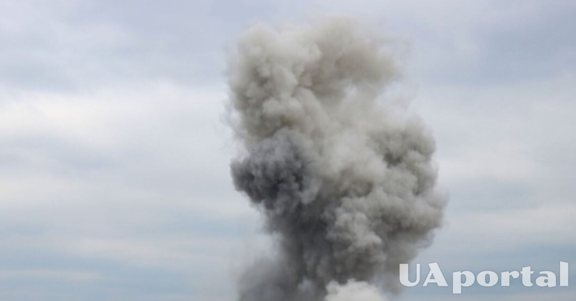 Армія рф атакувала Запоріжжя: уражено промисловий обʼєкт, є загиблий та поранений