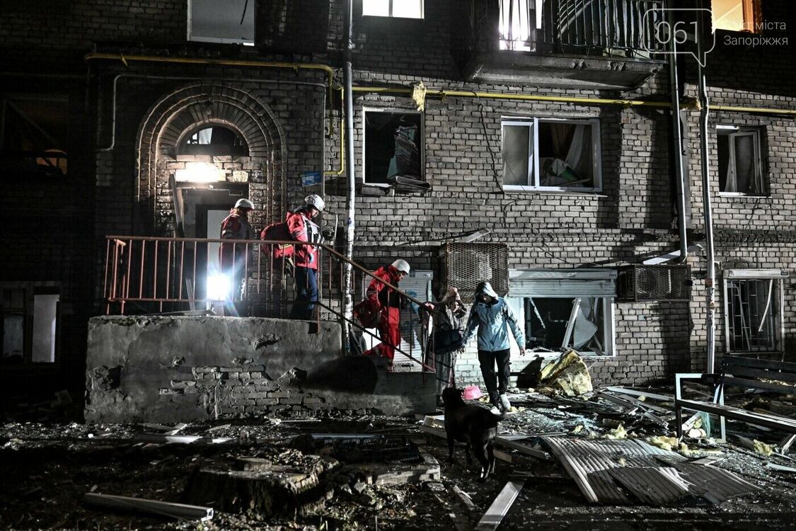 Армия РФ атаковала Запорожье дронами: есть раненые, среди них ребенок (фото, видео)