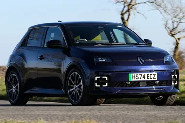 Якісний та економічний: названо найкраще компактне авто