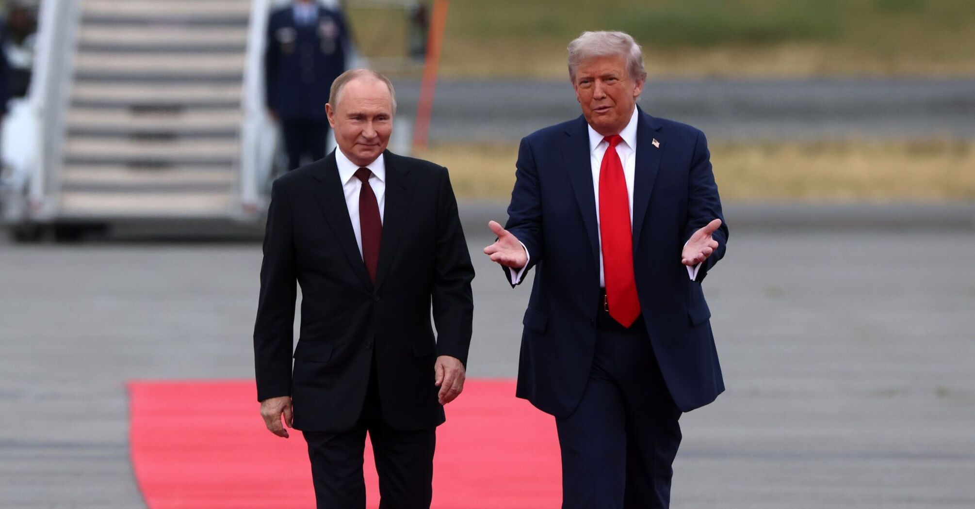 Капітуляція в обгортці миру: чим небезпечний план Трампа для України