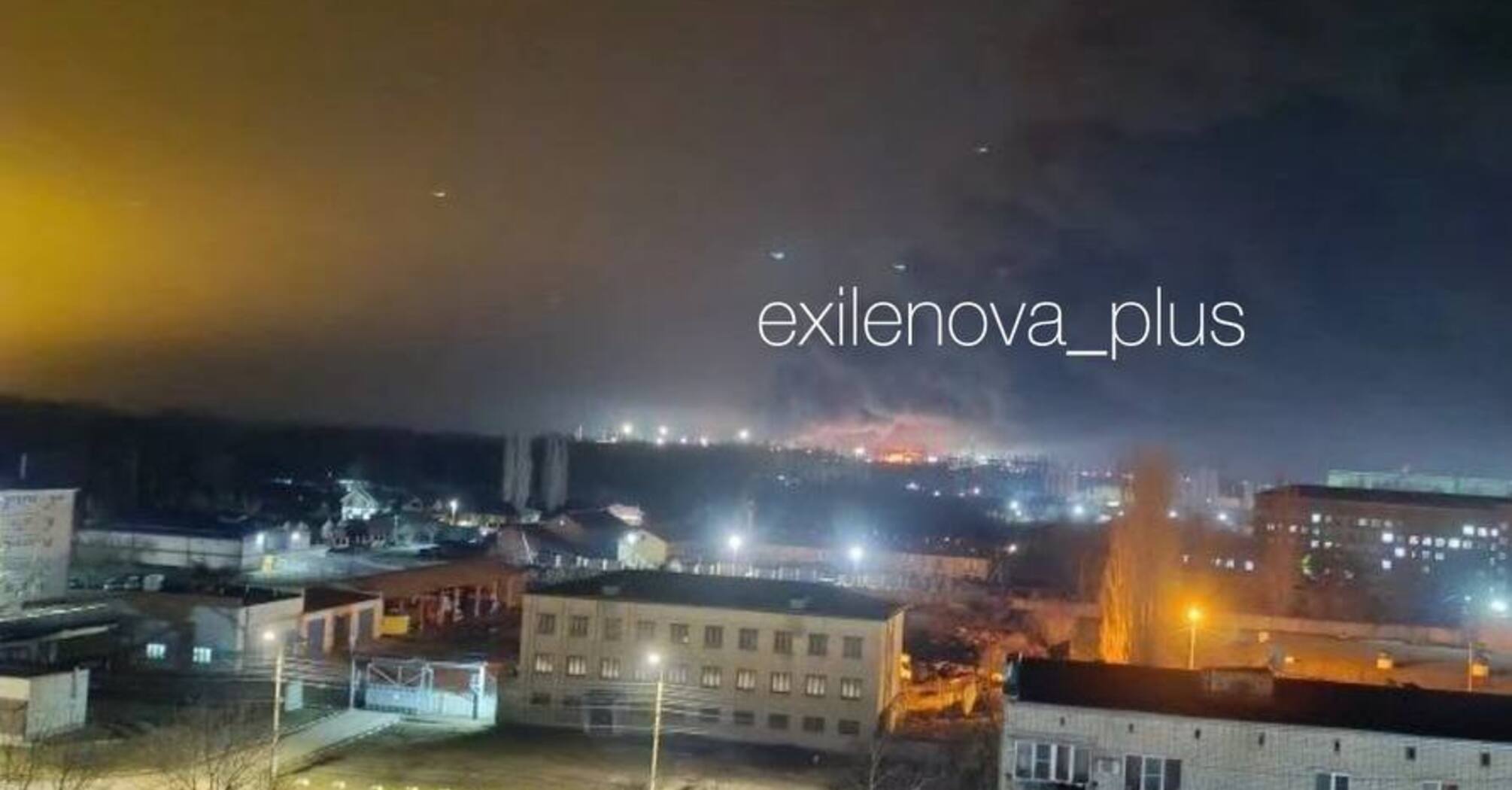 Дрони атакували нафтобазу у Краснодарському краї рф: дим видно на десятки кілометрів (фото, відео)  