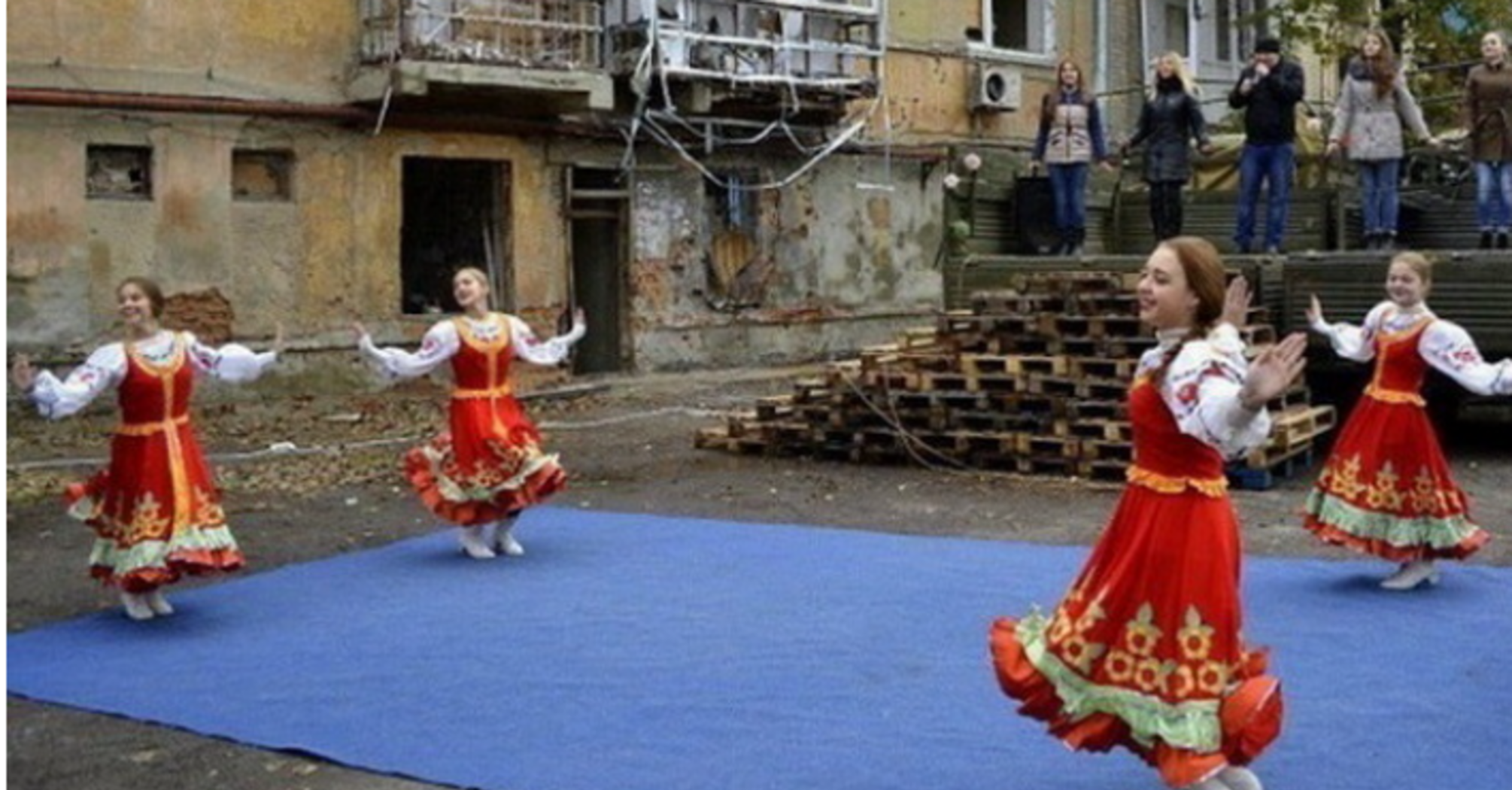 Свято з присмаком несмаку: як пройшло 8 березня в ОРДЛО