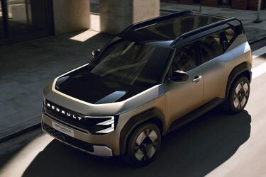 Renault создала самый маленький и самый дешевый кроссовер: характеристики