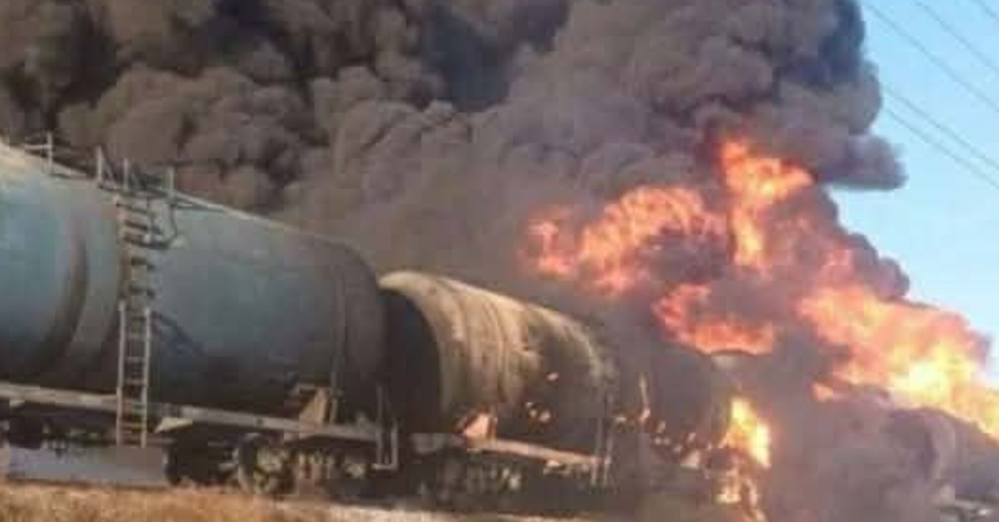 'Бамбілі Дамбас': як горить догорає техніка ворожа