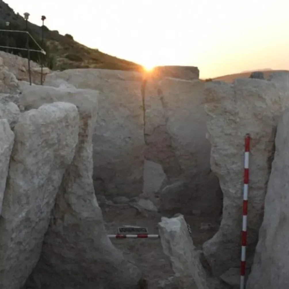 Ученые обнаружили в Испании гробницу в возрасте 5000 лет: чем интересна (фото)