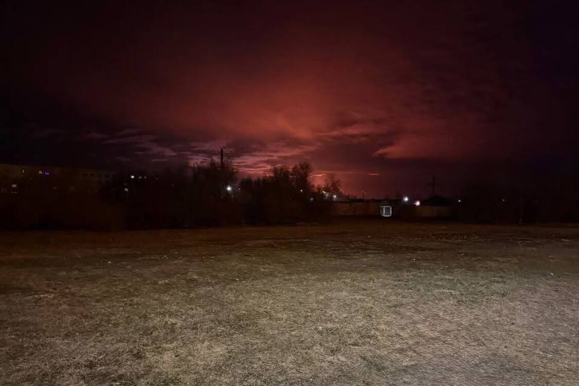 Дрони атакували Ленінградську область рф: лунали вибухи у районі портів Приморськ та Усть-Луга (фото, відео)