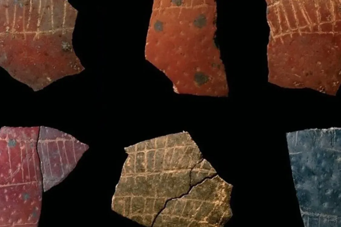 Ученые показали самые древние геометрические рисунки человечества (фото)