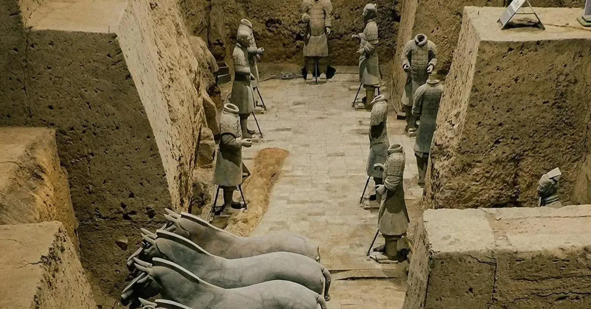 Науковці пояснили, чому ніхто не наважується відкривати гробницю імператора Китаю Цинь Шихуанді (фото)  