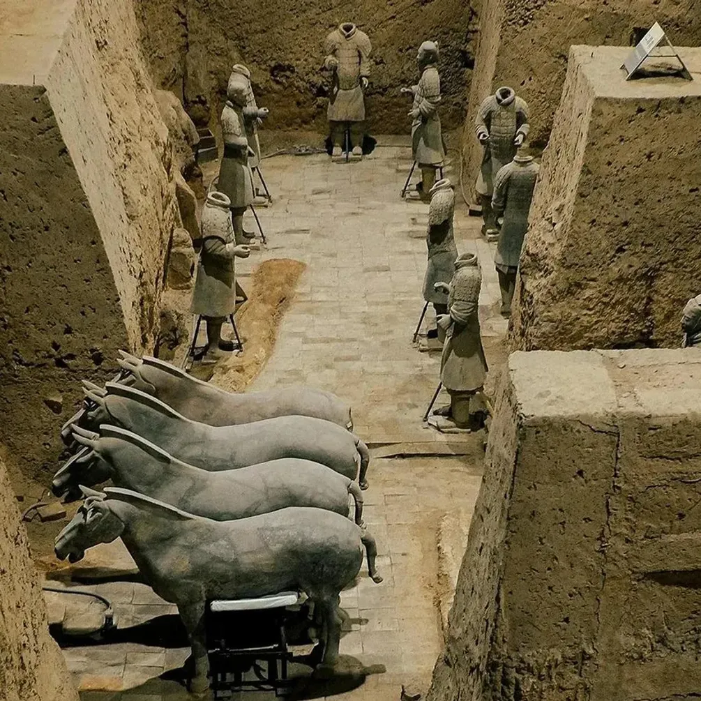 Ученые объяснили, почему никто не решается открывать гробницу императора Китая Цинь Шихуанди (фото)