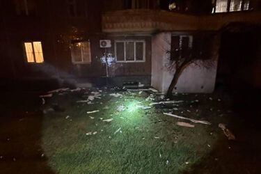 росія атакувала Одесу дронами: є влучання у багатоповерхівку та поранений (фото)