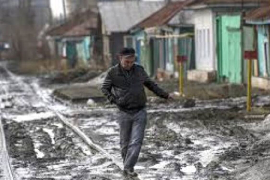 Росія біднішає та вимирає