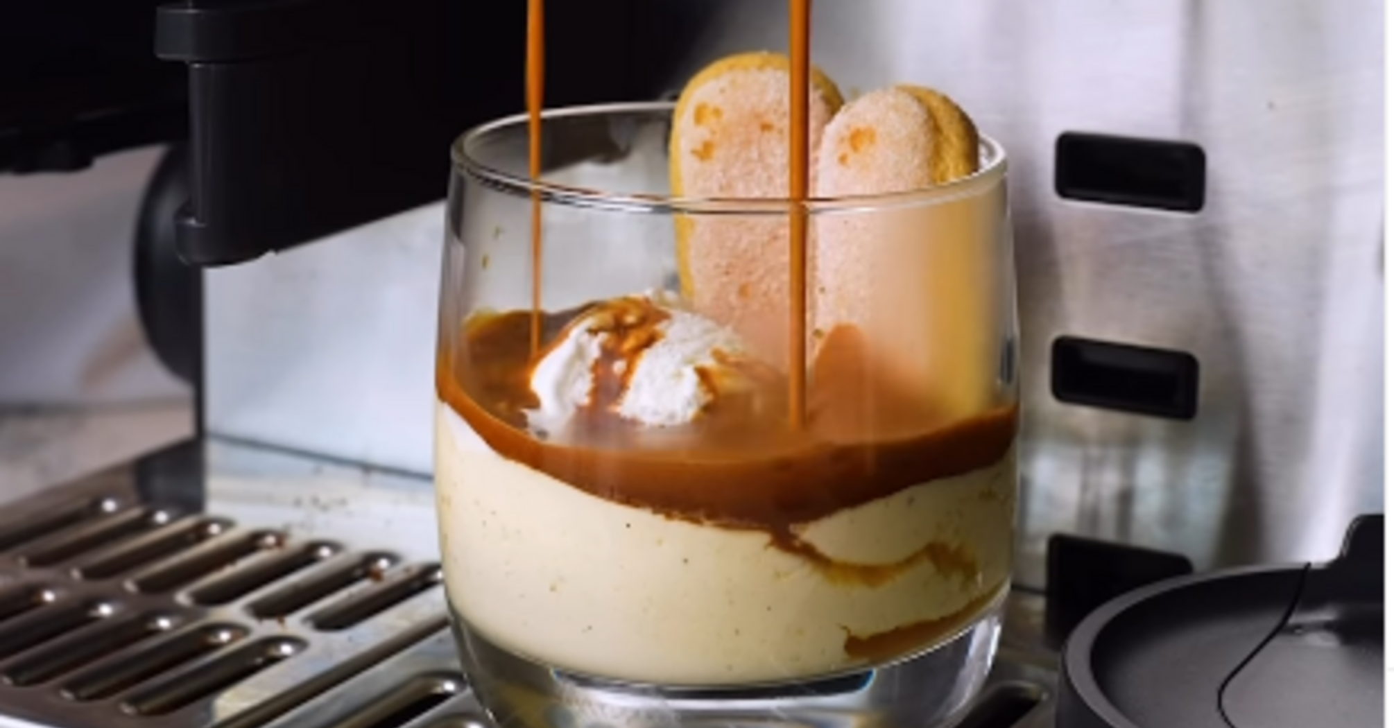 Афогато аль тирамису: десерт с мороженым