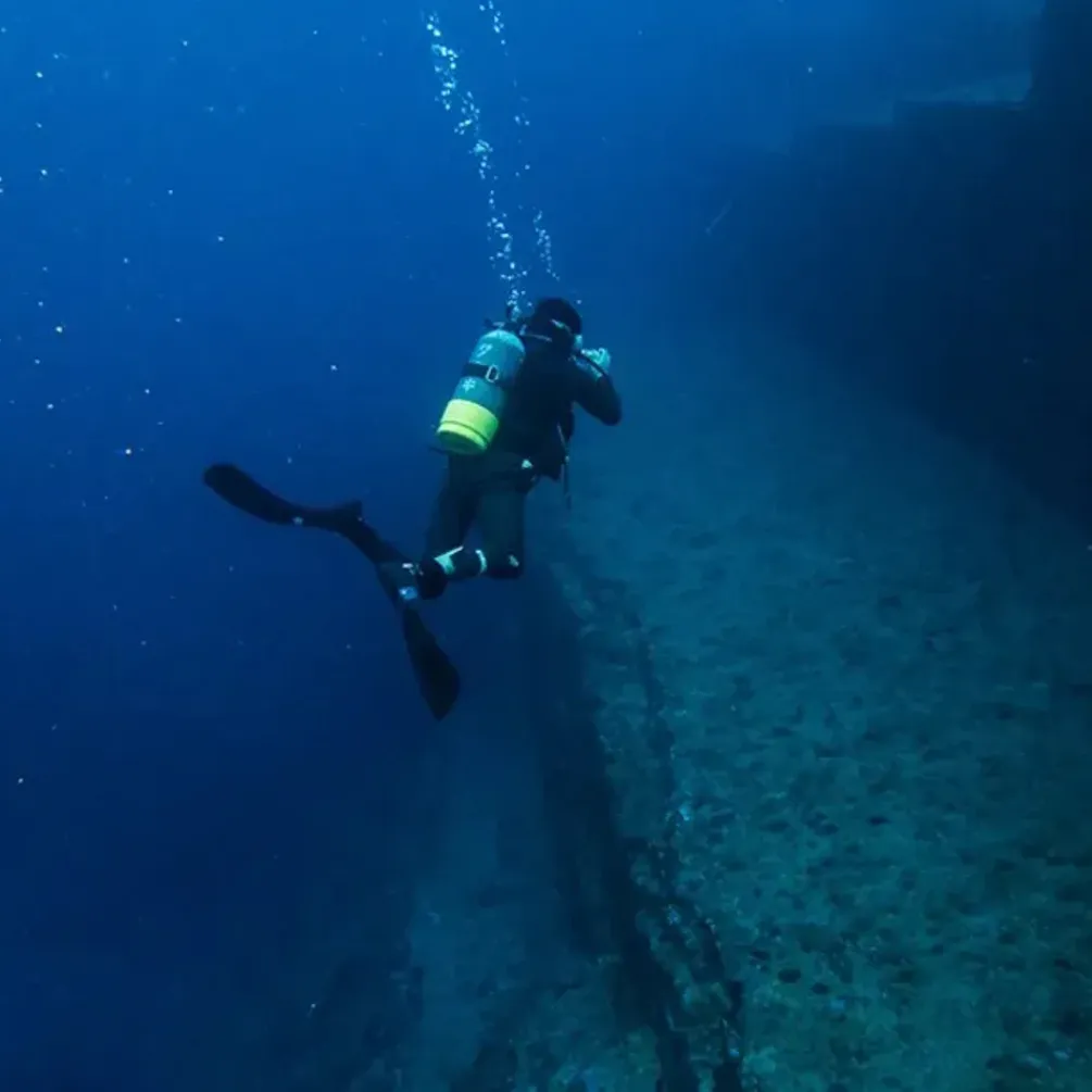 Ученые раскрыли тайну происхождения загадочных каменных построек в Японском море (фото)