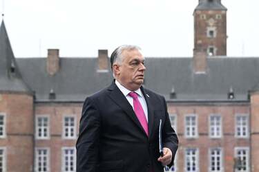 Орбан програв вибори в Угорщині: привітав Мадяра з перемогою