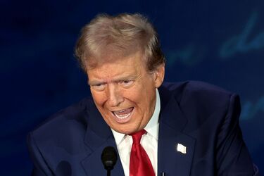 'Абсолютно некомпетентний у питаннях зовнішньої політики'- Трамп розкритикував Папу Римського