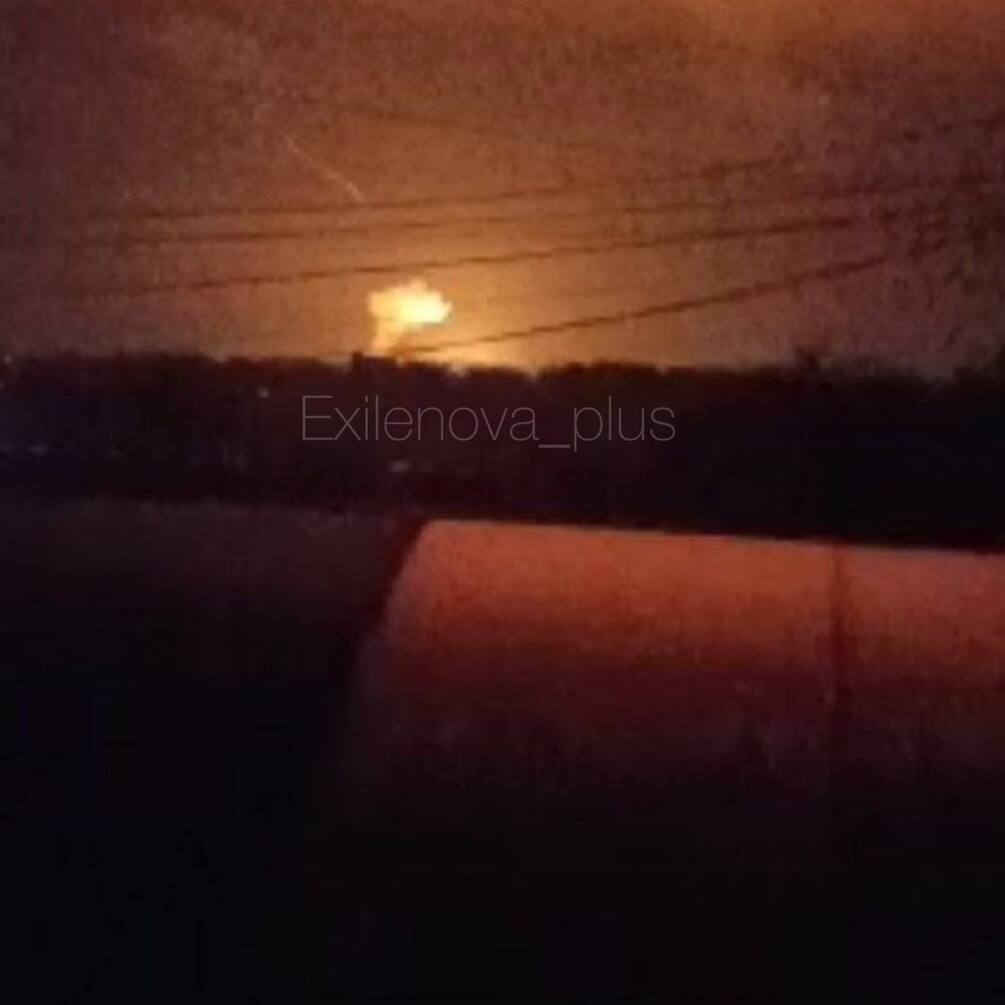 Дрони атакували Мелітополь і Крим: спалахнула пожежа на ТЕС (фото, відео)