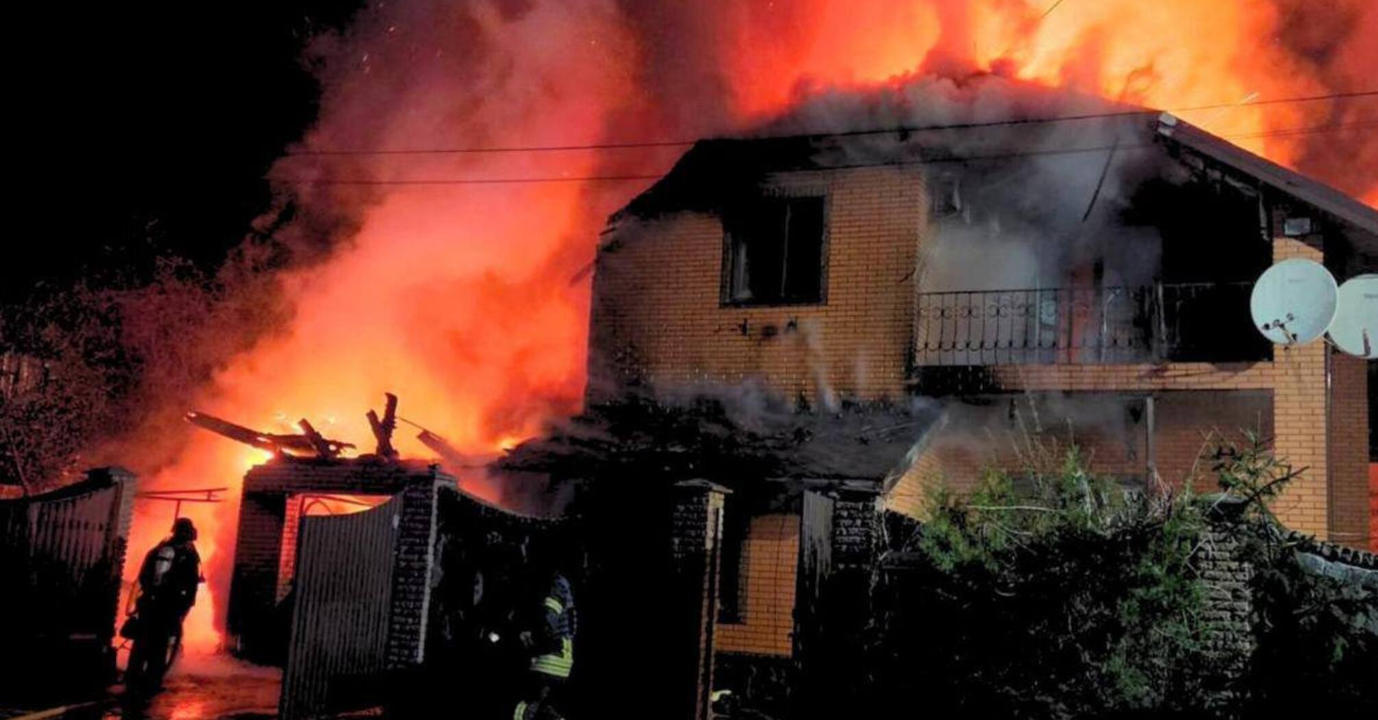 Дрони рф атакували Київщину: пошкоджено будинки, поранено жінку (фото)  