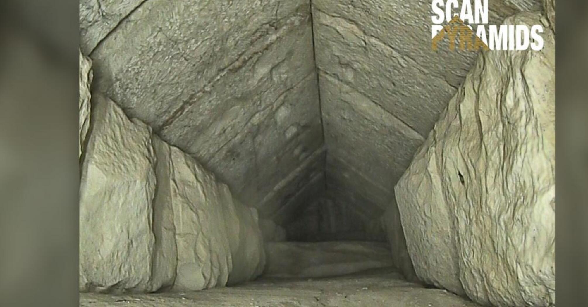 В пирамиде Хеопса обнаружили большую погребальную камеру: скрывающую (фото)