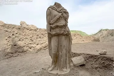 В Турции обнаружили статую Афины 27 года до н. (фото)