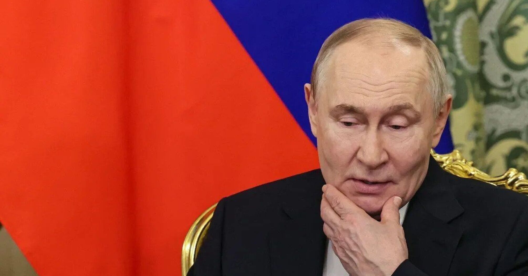 Путин попросил у Трампа перемирие на 9 мая