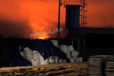 Дрони атакували Ленінградську область рф: пошкоджено порт Усть-Луга (фото, відео)