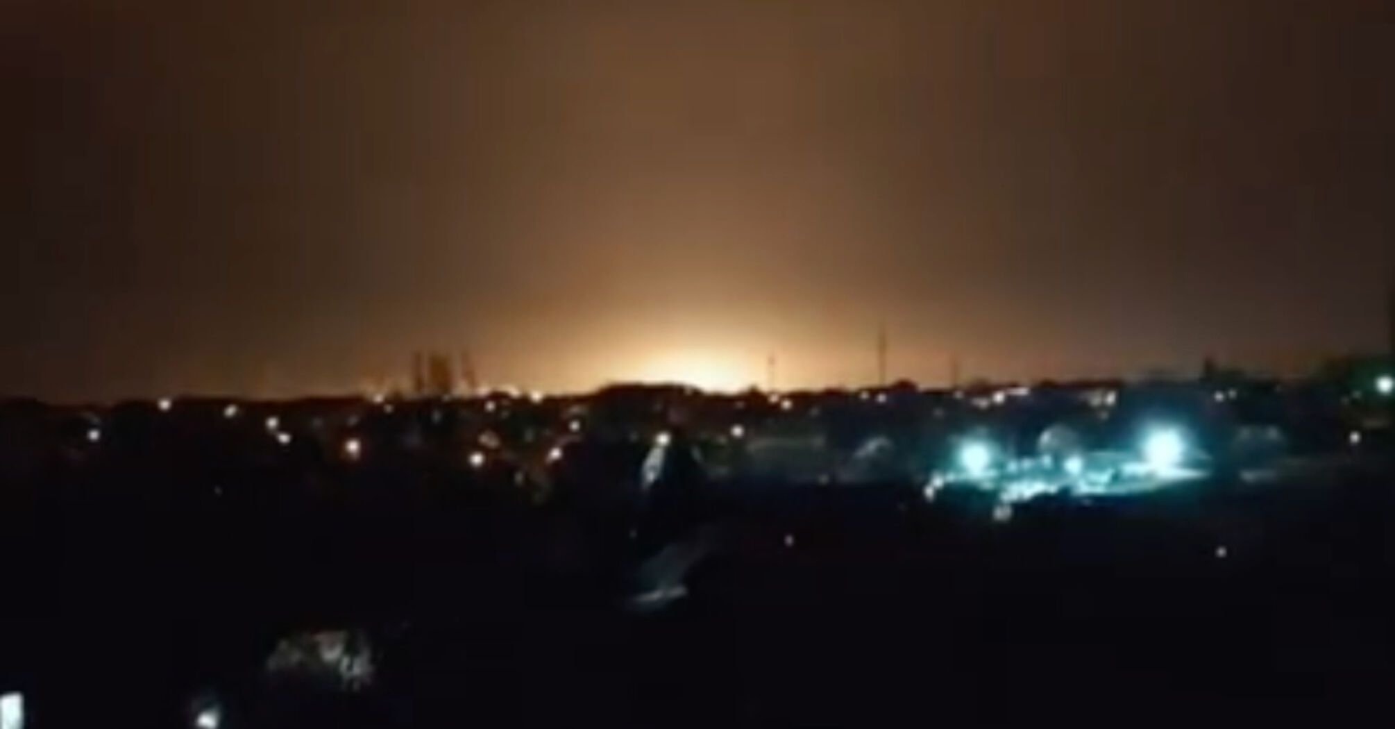 Дрони атакували Луганщину: зайнялась пожежа в Алчевську  (фото, відео)  