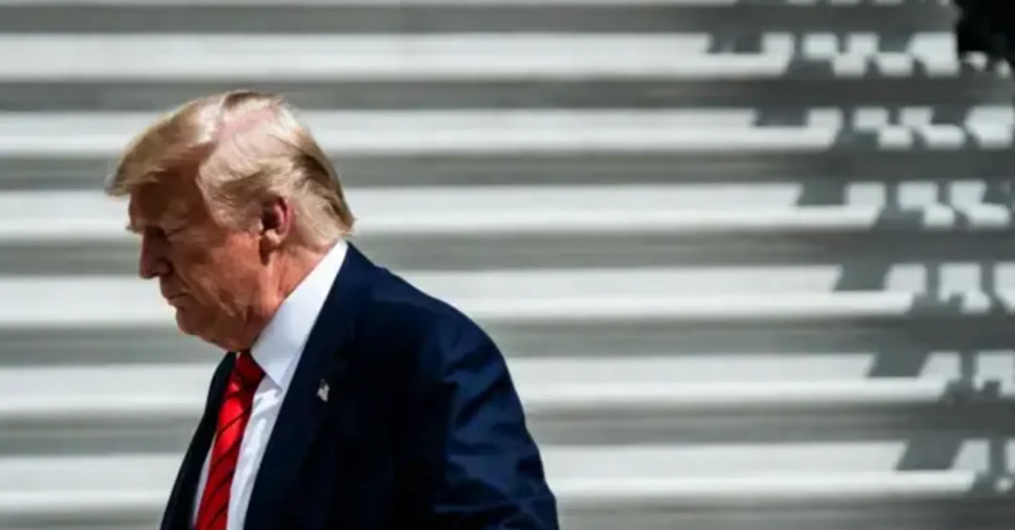 'Їхньої армії більше немає' — Трамп заявив про впевненість у перемозі над Іраном   