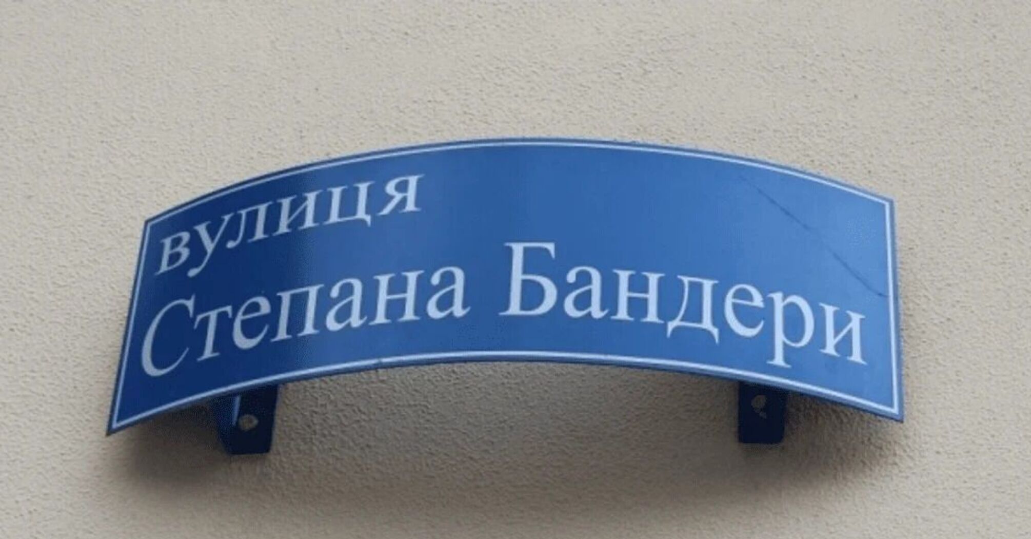 Историческую истерию Польши нужно игнорировать, а за рассыпанное зерно давать жесткий ответ