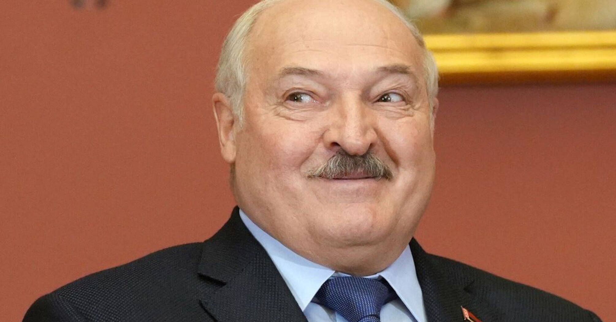 Извинение перед Зеленским и сигнал Трампу: какую игру начал Лукашенко?