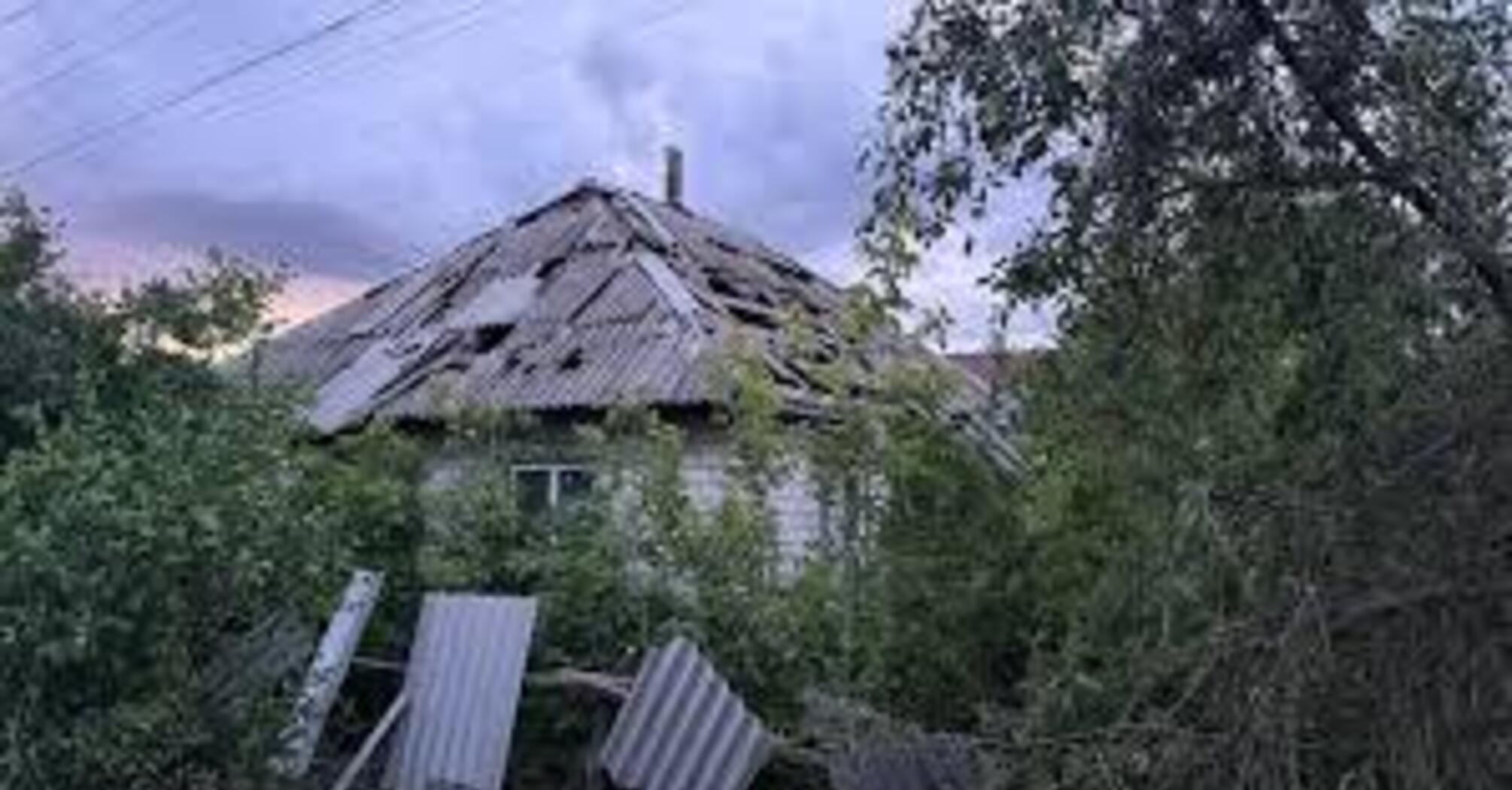 Російська армія вдарила по Балаклії на Харківщині: пошкоджено житлові будинки, є загибла та поранена (фото)  