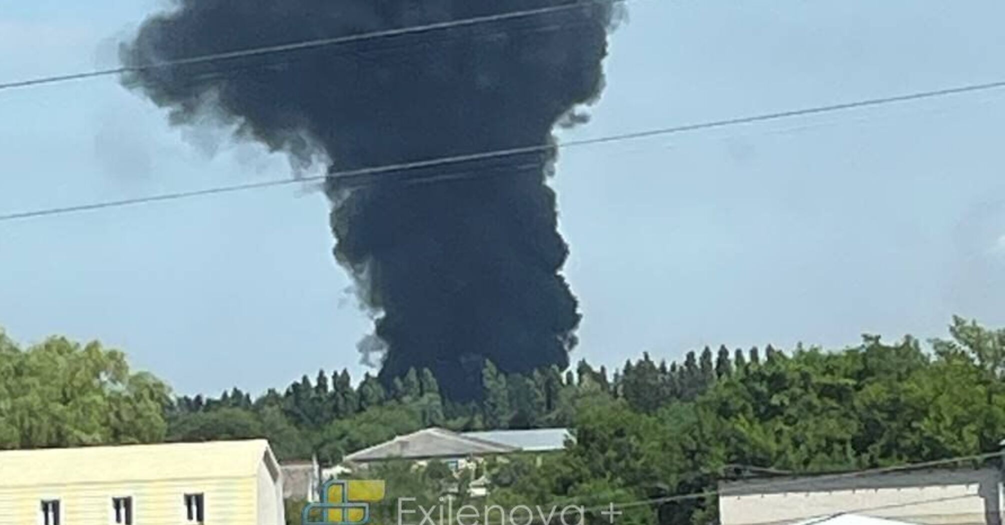 Дроны атаковали Ставропольский край России и НПЗ в Москве: вспыхнул пожар (фото, видео)