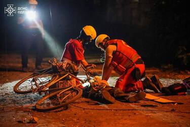 Російська армія атакувала Одесу ракетами: є влучання у багатоповерхівку, загиблі та поранені, серед них - діти (фото, відео)