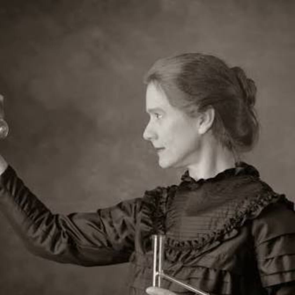 Почему даже через 120 лет записные книжки Марии Кюри опасны: ученые дали впечатляющий ответ (фото)