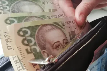 Кто в августе получит 570 доплат к пенсии