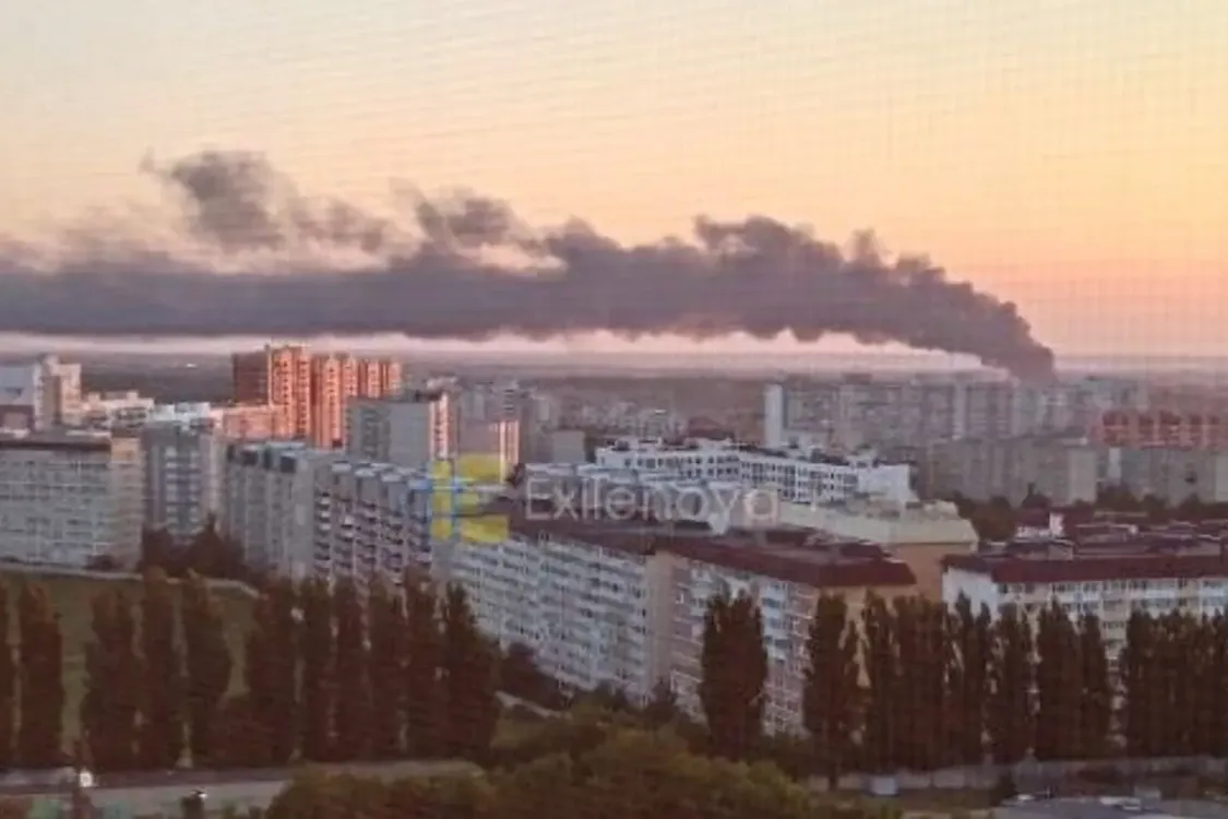 Дроны атаковали Тверь и Ставропольский край России: горят нефтебазы (фото, видео)