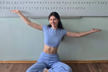 17-річна українка з Луганщини відтворила напам'ять 400 знаків числа Пі