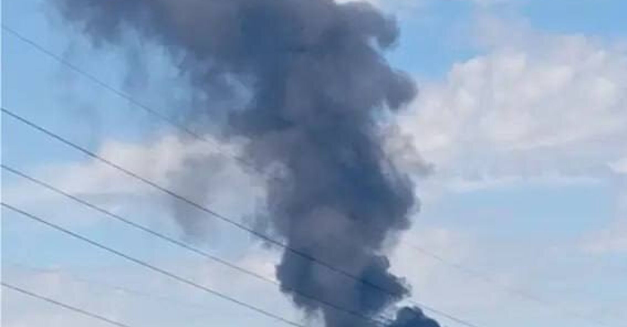 Дроны атаковали Москву и Ленинградскую область: загорелся пожар в порту Усть-Луга (фото, видео)
