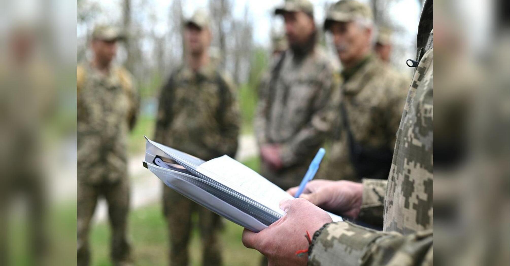 Поліція перевіряє майже 2,5 тисячі підозрілих бронювань військовозобов'язаних