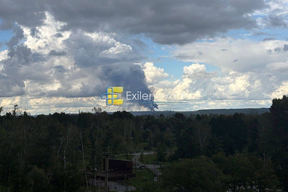 Дрон атаковали Афипский НПЗ в Краснодарском крае: там вспыхнул пожар (фото, видео)
