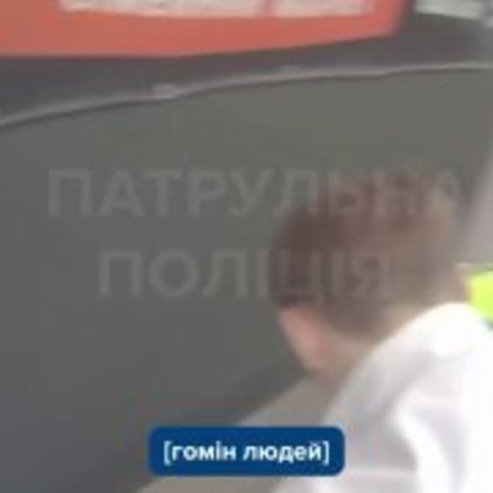 Патрульные Тернополя и СЛР: как полицейские вернули мужчину к жизни