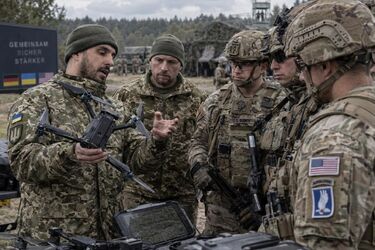 Українські військові навчають американців дронової тактики на Saber Junction у Німеччині