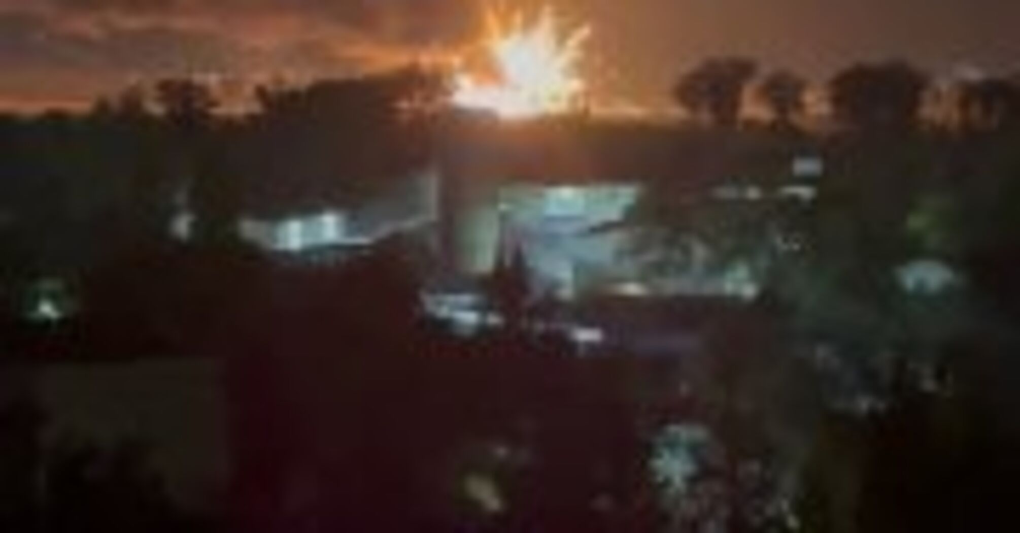 Ярославский НПЗ и аэродром в Ростове под ударом: что известно о ночной операции