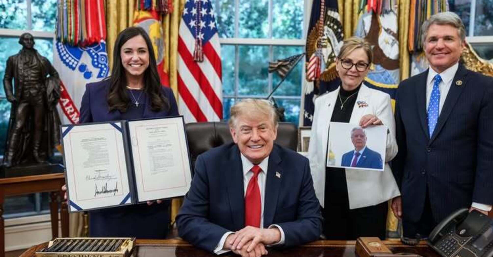 Трамп підписав закон Грема з санкціями проти Росії та Ірану. Що далі?