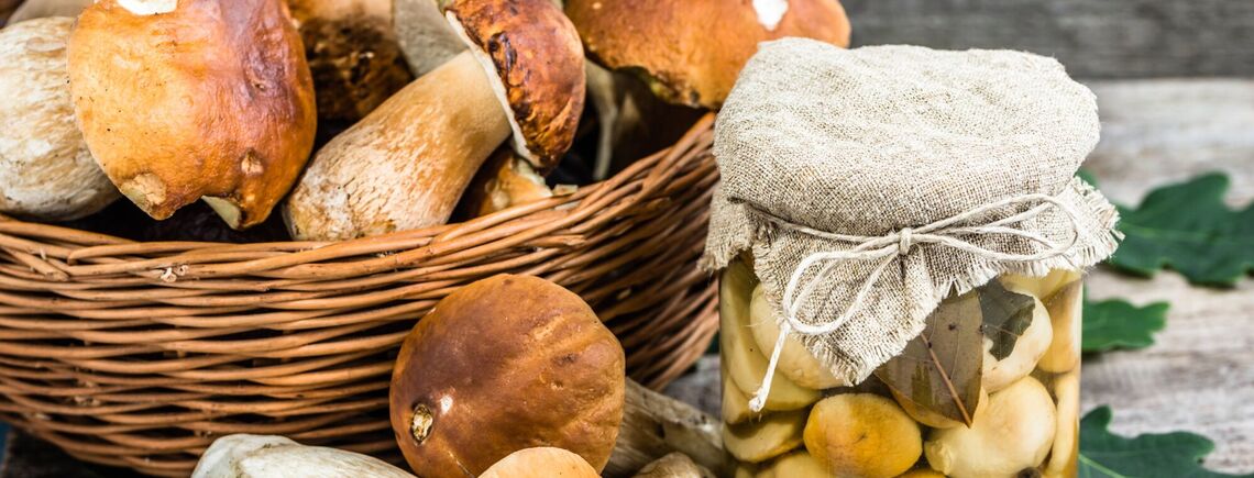 Як у бабусі: рецепт маринованих білих грибів на зиму