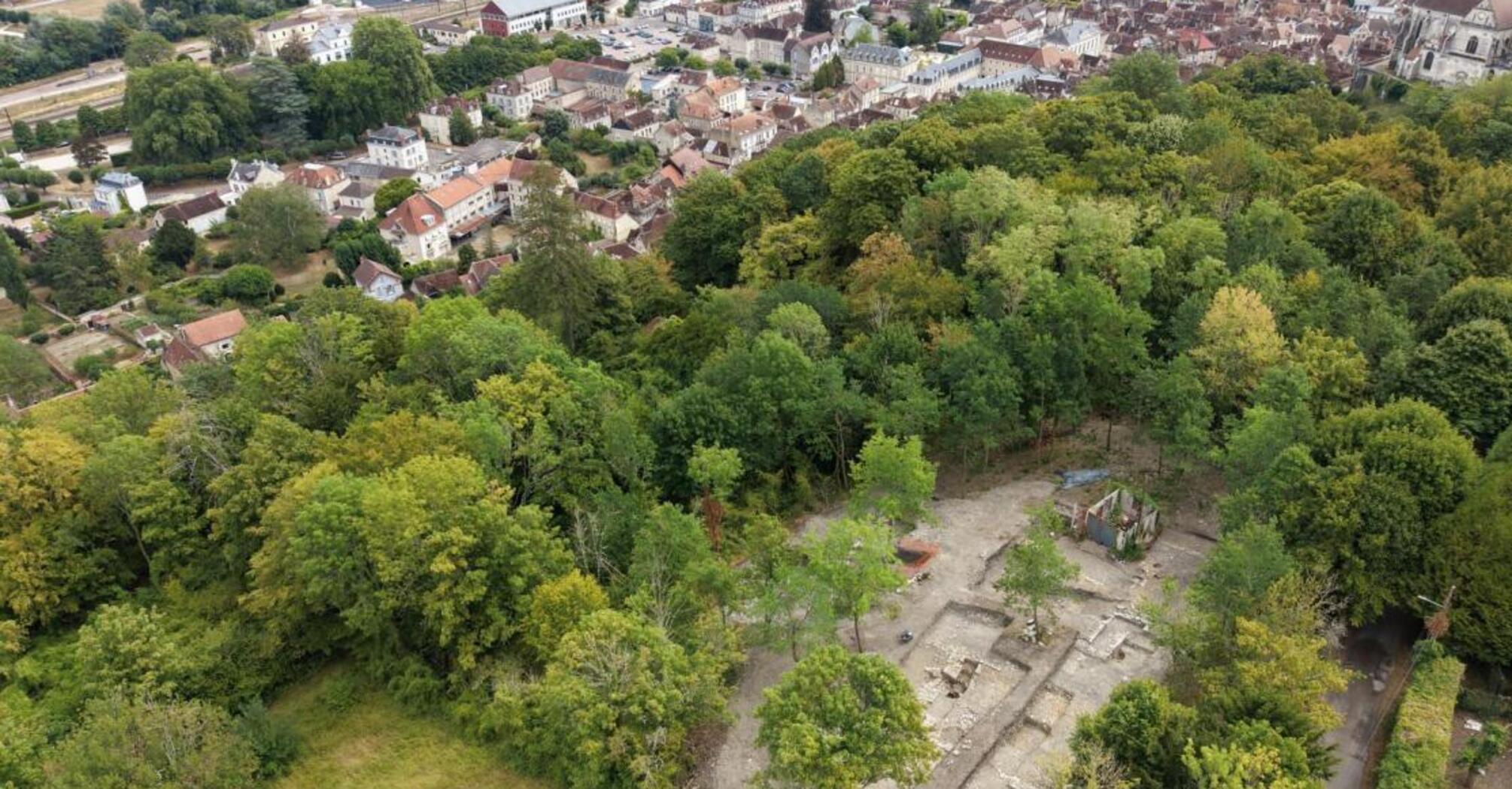 В Париже изучили древний город поздних железных суток (фото)