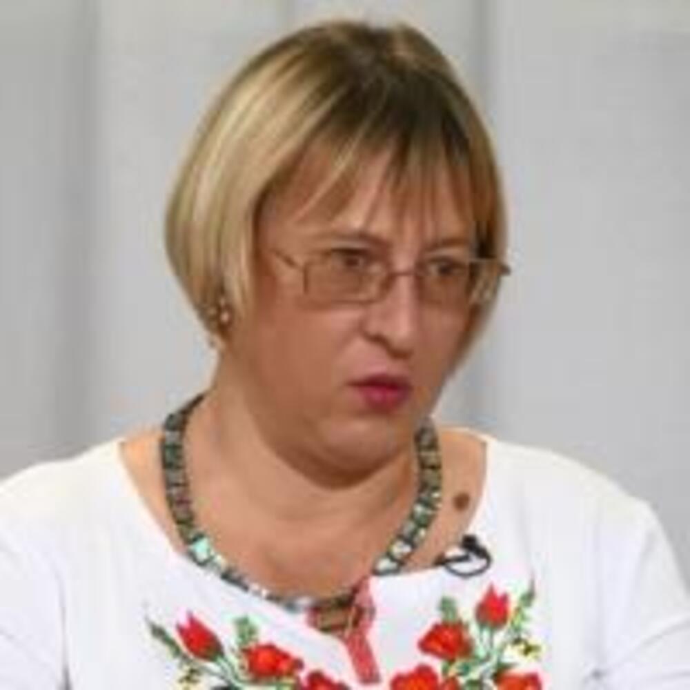 Олена Степова